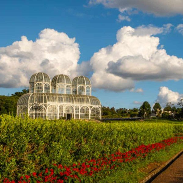 Previsão do tempo para Curitiba indica dias frios e com pouco sol