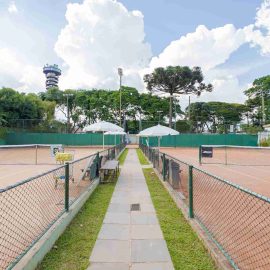 Sofia Mendonça e Gustavo Almeida vencem torneio profissional de tênis em Curitiba