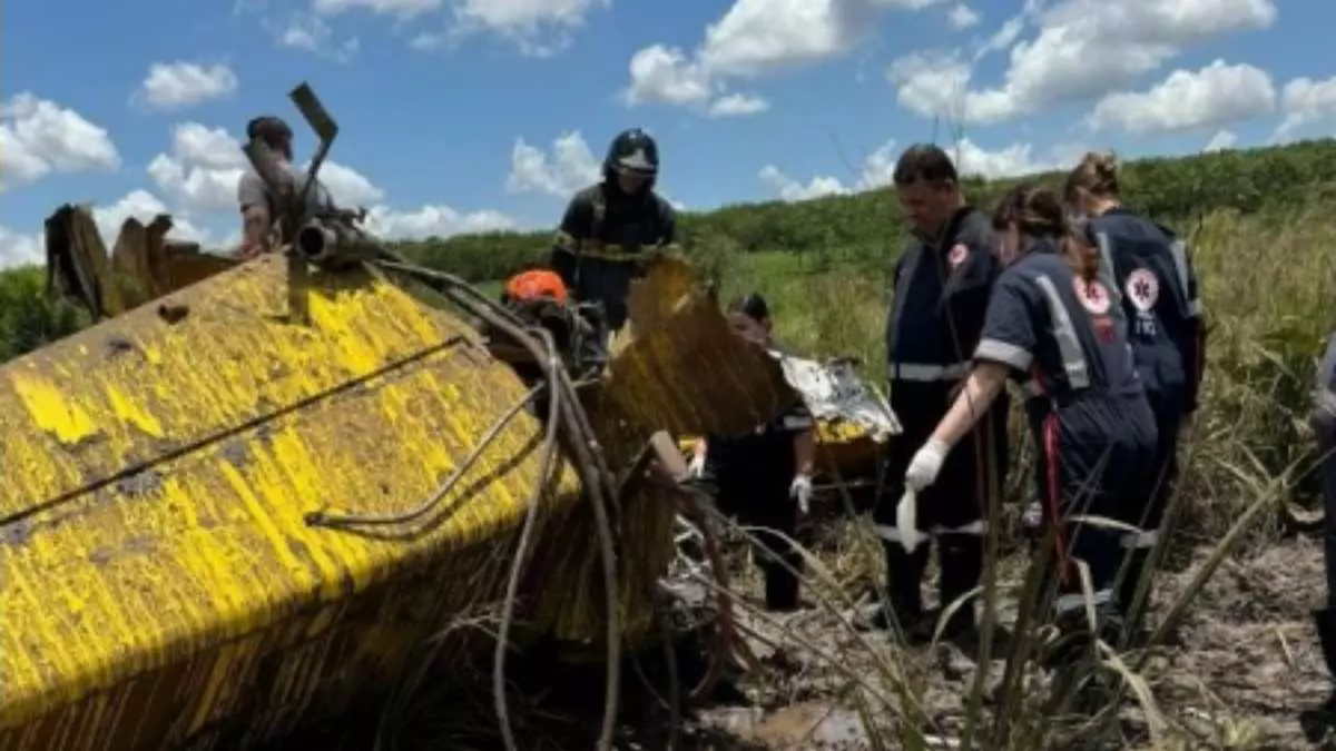 Avião agrícola cai em brejo e piloto é encontrado morto: "Profissional exemplar"