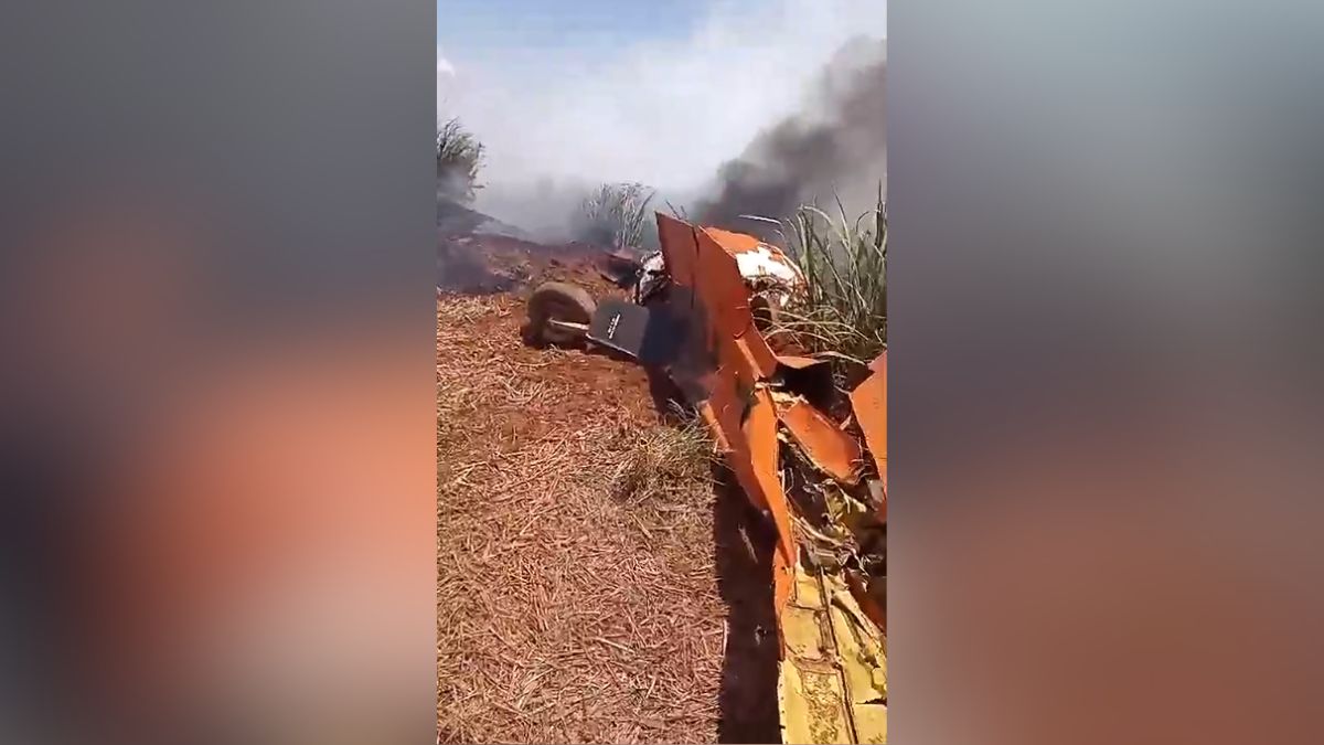 Aviões da FAB colidem no ar e piloto precisa se ejetar, em São Paulo