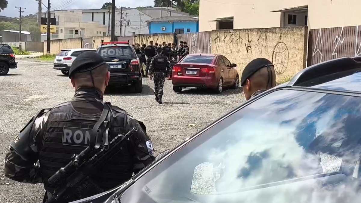 Suspeito de homicídio morre em confronto com a PM no Contorno Norte; vídeo