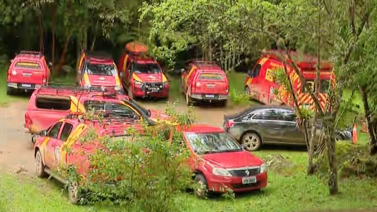 Jovens desaparecidos na Serra do Ibitiraquire são encontrados após dois dias