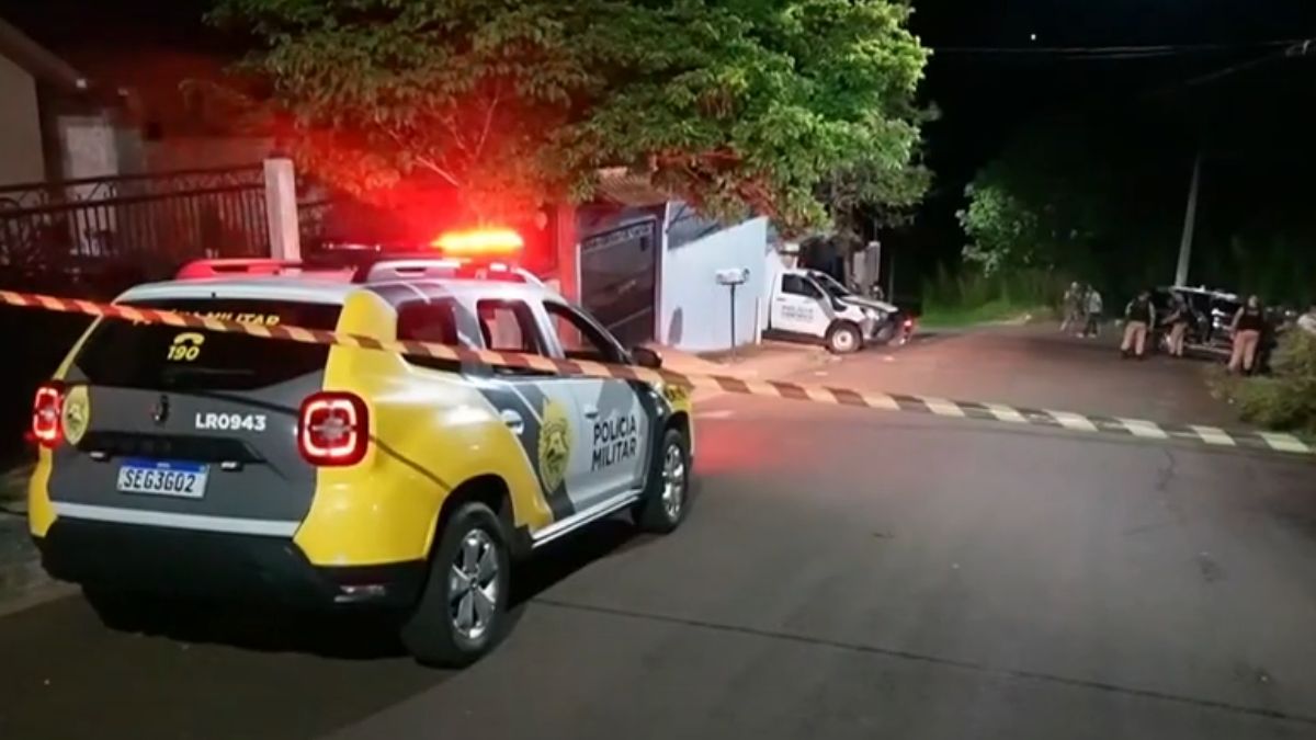 Homem é morto baleado com o filho de 7 anos no colo no PR; criança foi atingida