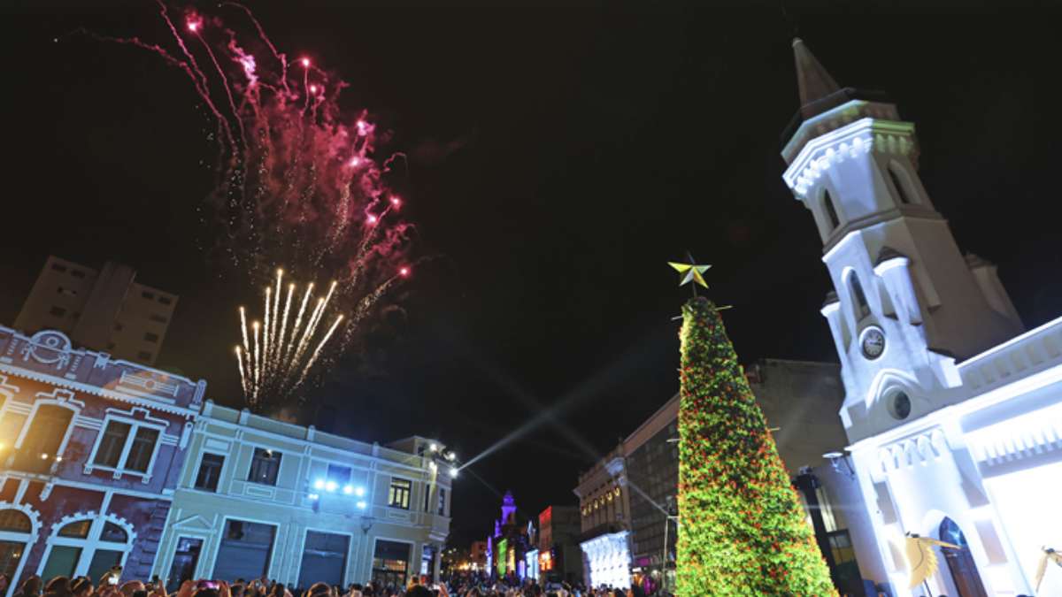 Programação de Natal de Curitiba começa nesta sexta (22) com espetáculo