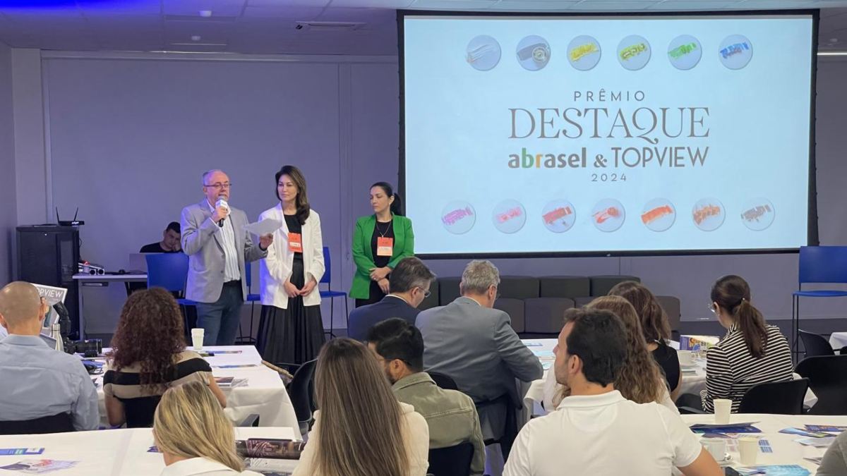 Parceria do Prêmio Destaque Abrasel & TOPVIEW é pauta de encontro de empresários