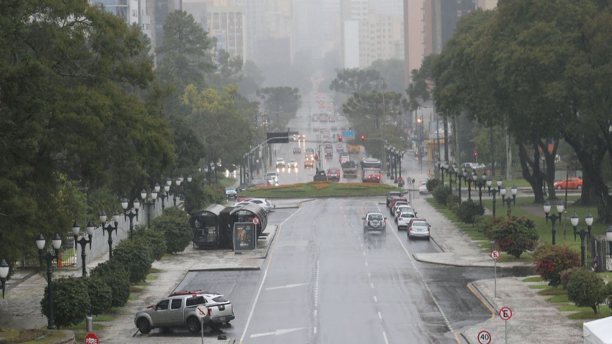 Previsão do tempo para Curitiba amanhã (21/11/2024), segundo o Climatempo