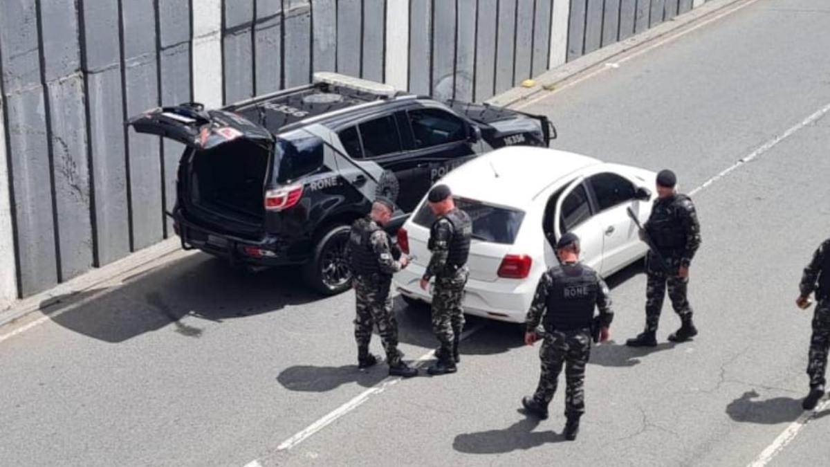 Tiroteio assustou motoristas e moradores da região do Alto da XV, em Curitiba